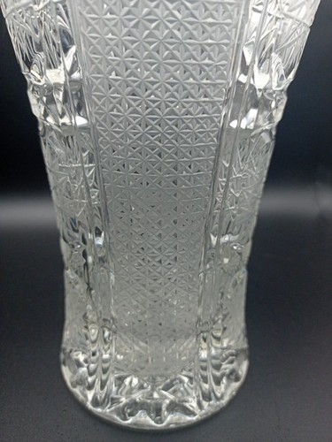 Vintage Vase Hand Cut Lead Crystal Glass 8 Ins 4.4 Pds Lattice Stars Ruffles - Picture 6 of 14