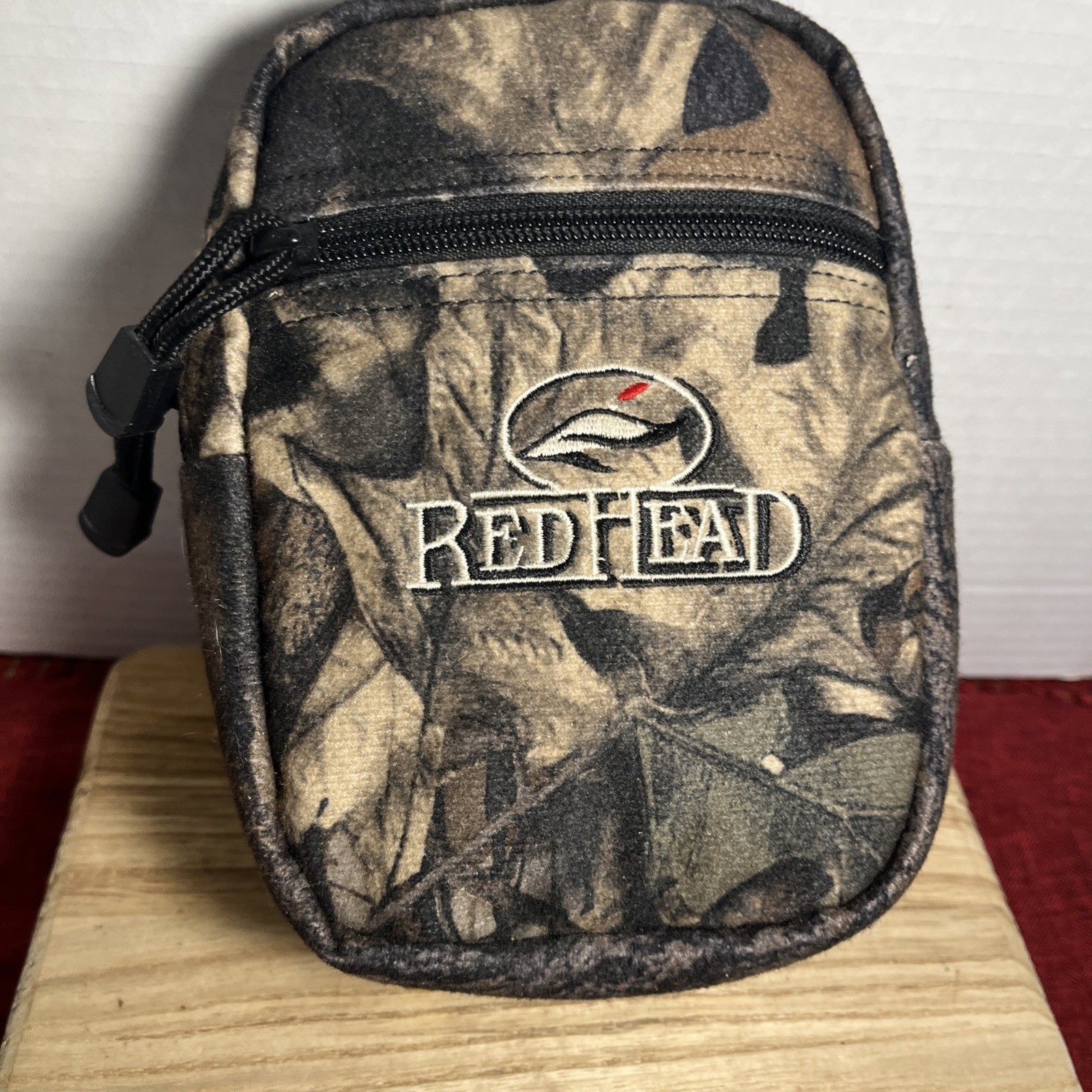 Redhead mossy oak camouflage waist pack hunting fishing