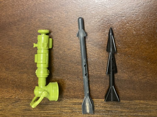 Vintage GI Joe Accessories Lot Missiles ARAH - Picture 2 of 2