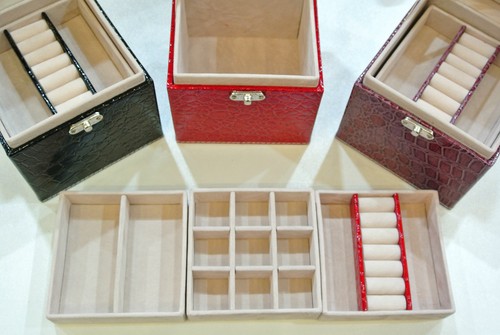 Jewellery Box Organiser PU Jewelry Storage Rings Necklace Earring Display Case - Picture 3 of 26