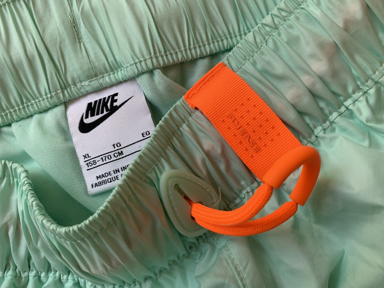NEW Girls Shell NIKE FLYEASE TRACKSUIT BOTTOMS (age13-14) image 4