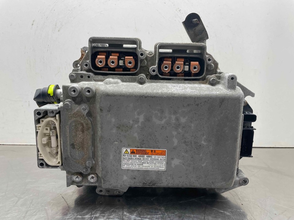 2014 TOYOTA CAMRY OEM Hybrid Battery Inverter Converter G920033172 12