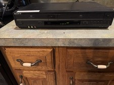 Sony SLV-D380P DVD VHS Combo Player and Recorder VCR Tape Deck