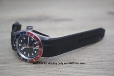 Cinturino in gomma siliconica resistente 22 mm alette curve per TUDOR Black Bay GMT