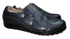 Taos Blend Women's 6.5 Black Leather Slip On Shoes Comfort Bungee Medallion