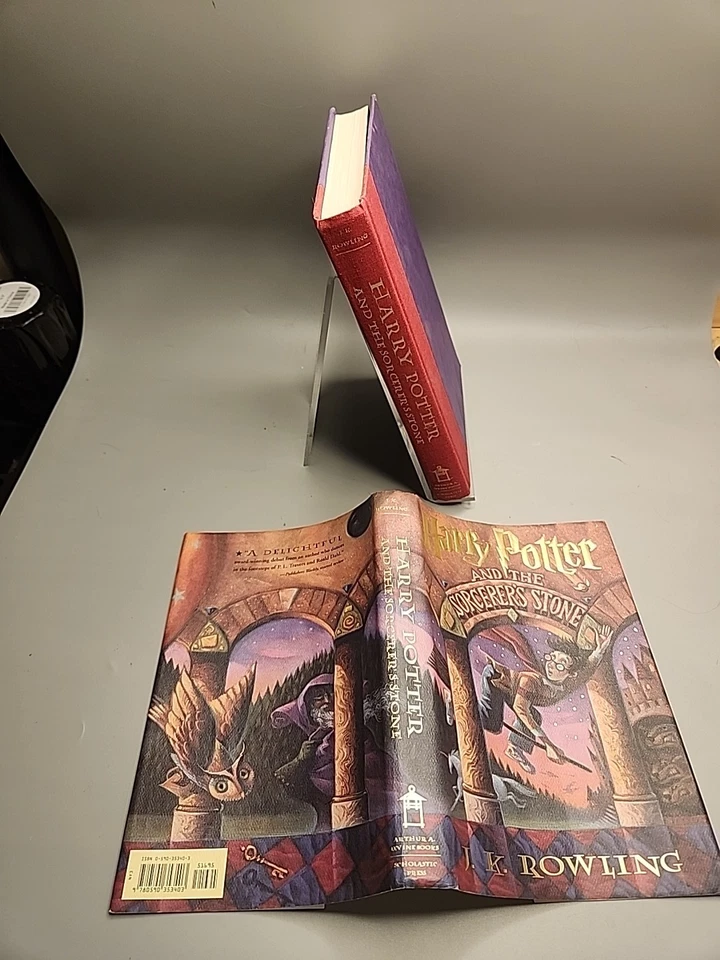 HARRY POTTER AND THE SORCERER'S STONE 1998 True 1st/4th Printing HB in DJ #1 - image 4 of 4