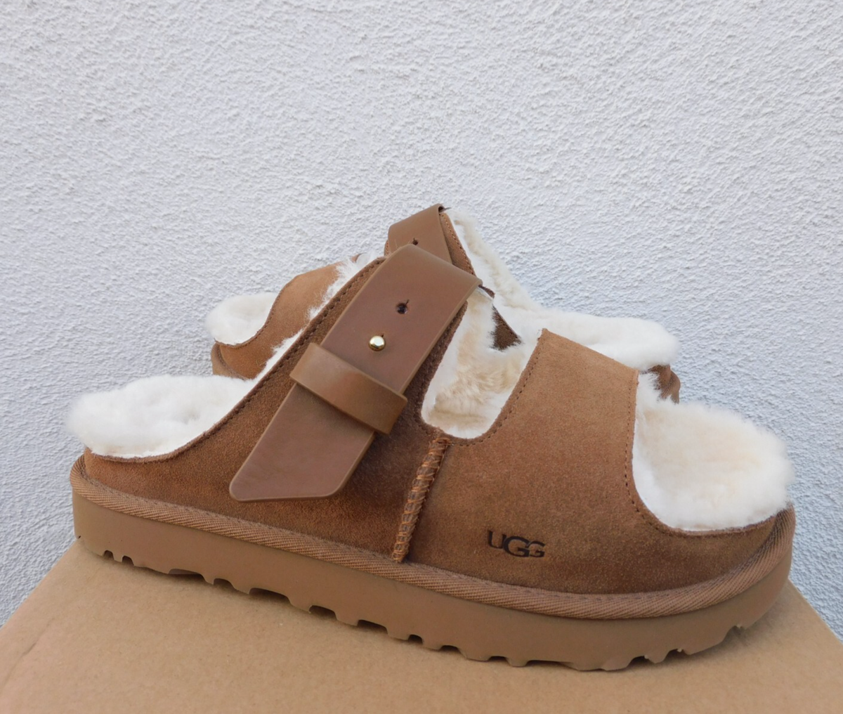 UGG（R） / CLASSIC SANDAL UGG CLASSIC SHEEPSKIN GREENPORT STRAP SLIDE SLIPPERS, WOMEN US 9