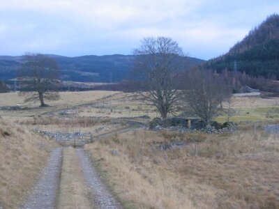 Photo 6x4 Ruin, Crathie. Crathie/NN5894 Ruin, just tucked inside the cor c2006
