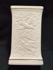 Lenox Hummingbird Embossed 7 โ Vase ~ 24K Gold Trim Exc Condition Made In USA