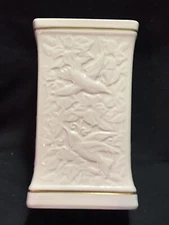 Lenox Hummingbird Embossed  7 “ Vase ~ 24K Gold Trim Exc Condition Made In USA