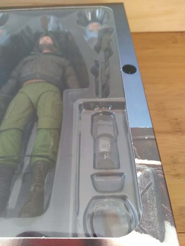 Figura de acción NECA The Thing Ultimate MacReady Outpost 31 7" - Imagen 3 de 9
