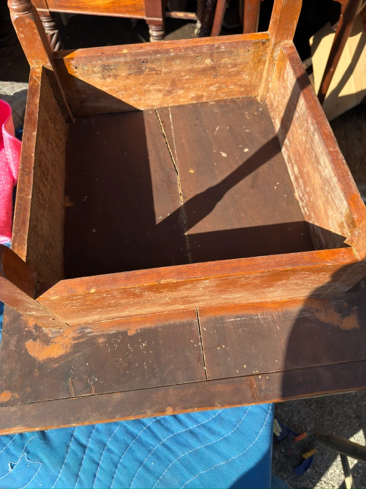 Primitiva mesa taberna madera blanda antigua camilla lateral base pino Country 1830 Foto 2 de 4