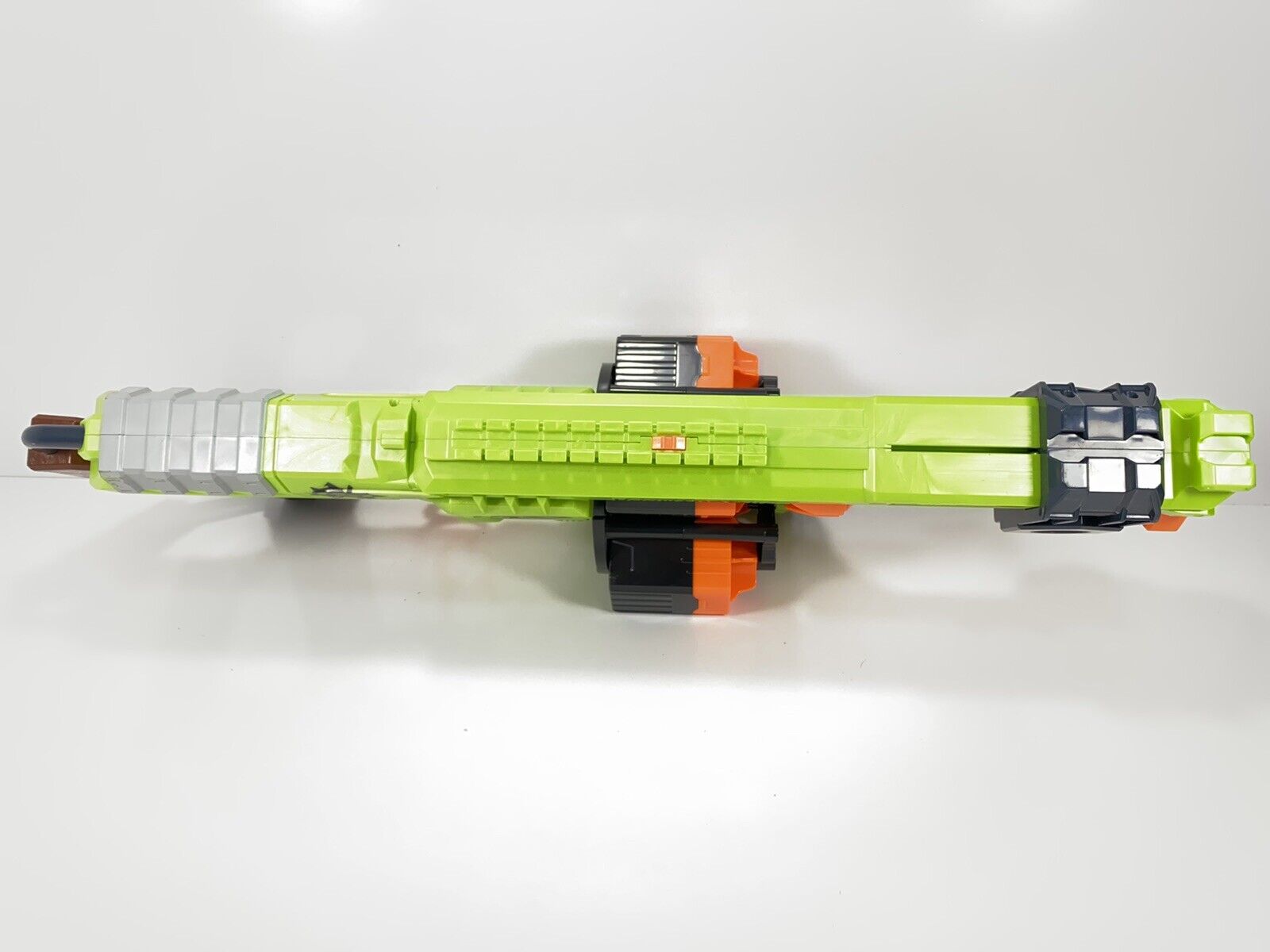 Nerf doominator zombie strike metralhadora - original e super conservada em  perfeito estado.