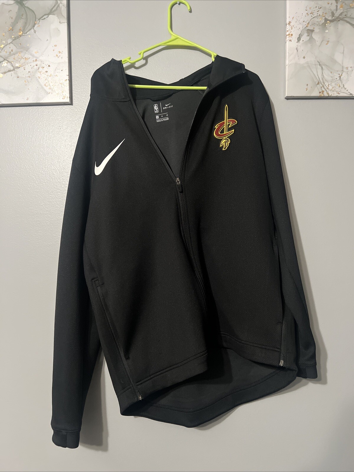Picture 1 of 5