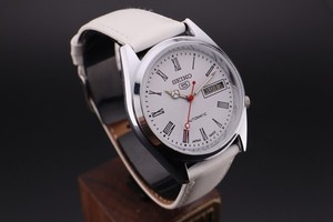 Vintage Seiko 5 Automatic 7009A 17J Men's Wrist Watch, Day / Date- Japan Made