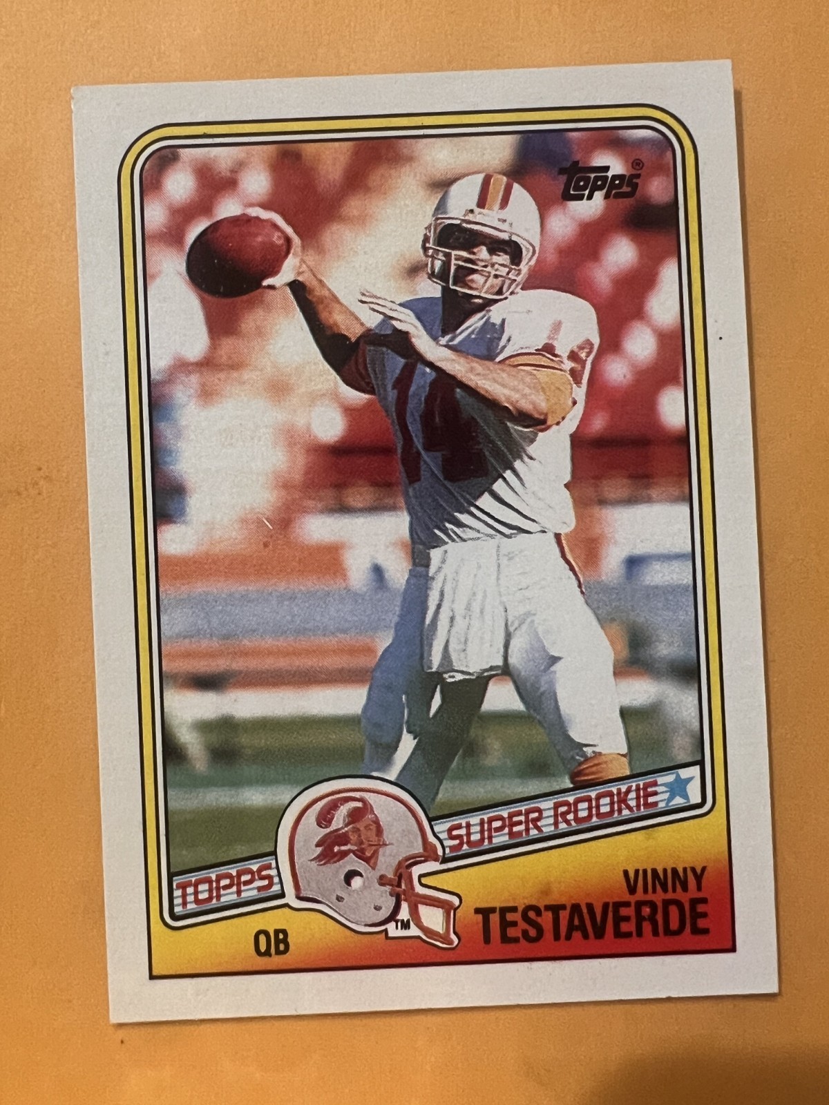1988 Topps Vinny Testaverde Tampa Bay Buccaneers RC #352 Football Card NM+