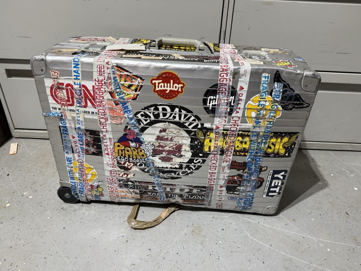 Lvmh Louis Vuitton Buys Rimowa Lvmh Rimowa Acquisition Rimowa