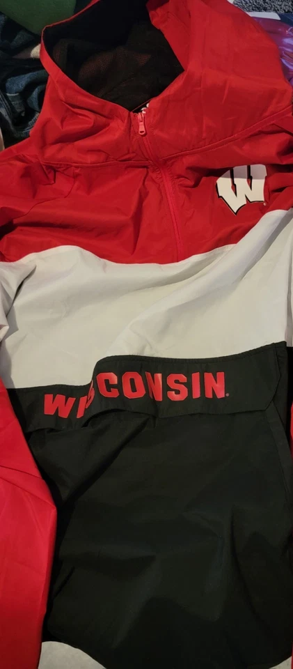 XXL — мужская легкая толстовка с капюшоном Wisconsin Badgers — совершенно новая с бирками - Изображение 2 из 4