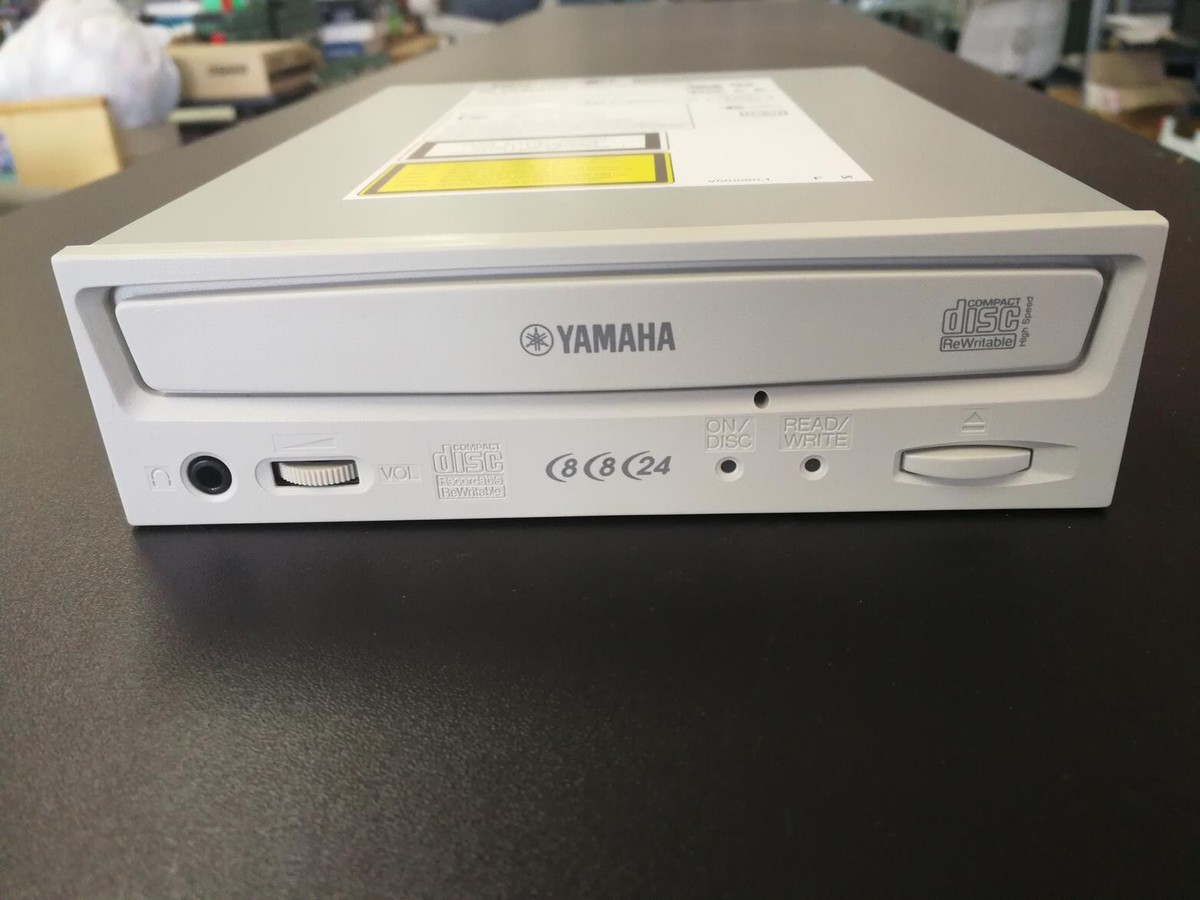 Apple External SCSI 8x CD-ROM Drive CD 300 Macintosh Mac M0322 M3023 M2710LL/A