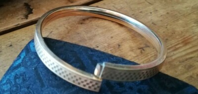 Bracelet Rigide En Plaqué Or - Ouverture Facile, Environ 7x6 Cm, Avec Poinçon Intérieur