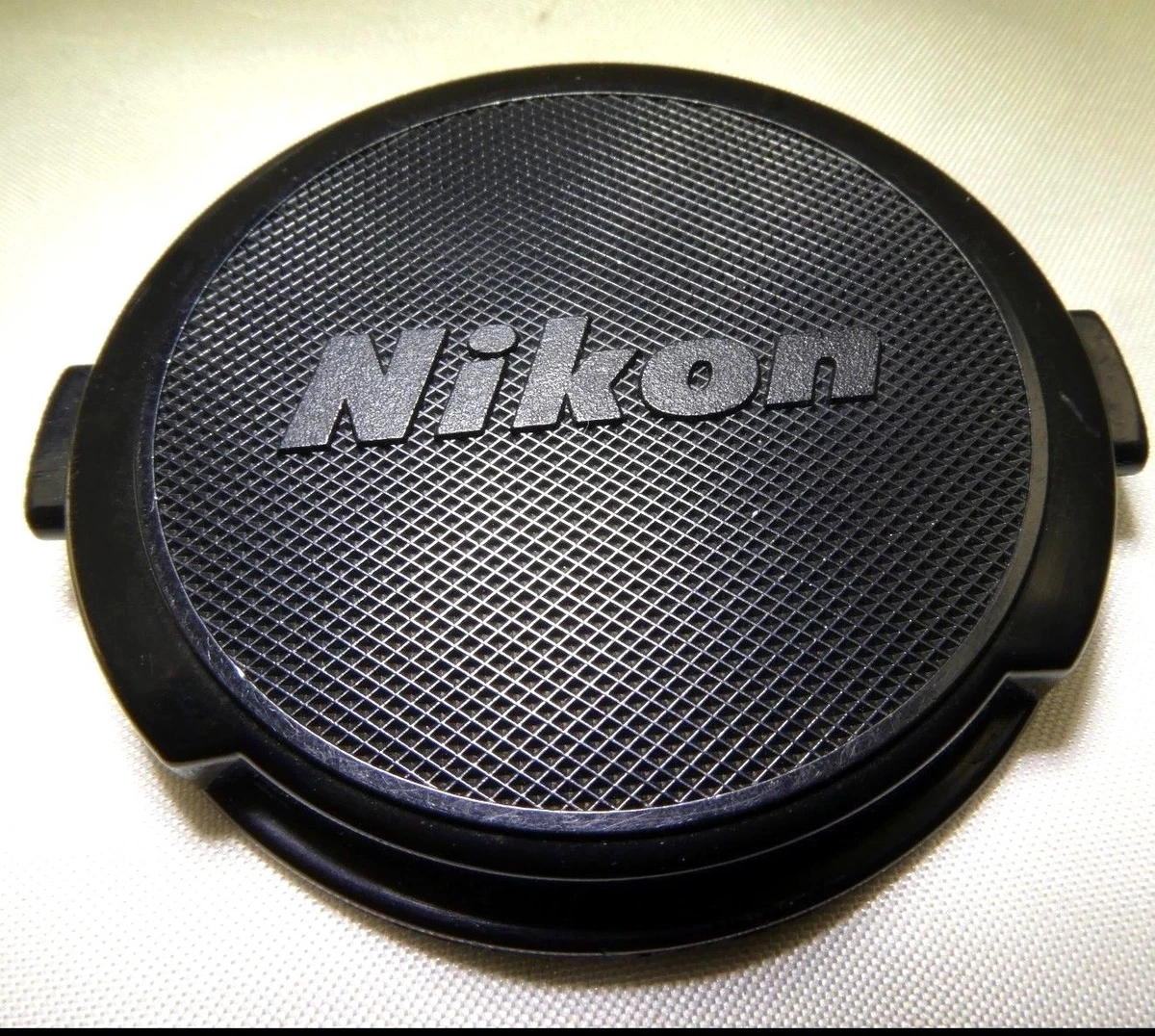 Original Nikon 52mm Snap-On Front Lens Cap Modern - Bon état