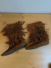 Minnetonka Women's Size 9 Three Layer Fringe Brown Suede Moccasin Boots 1632