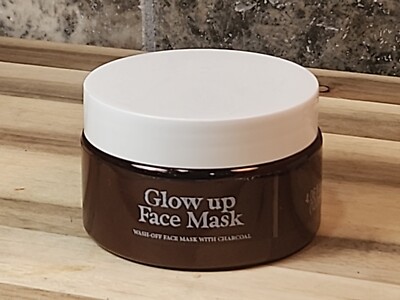 Glow Up Wash-Off Face Mask with Charcoal