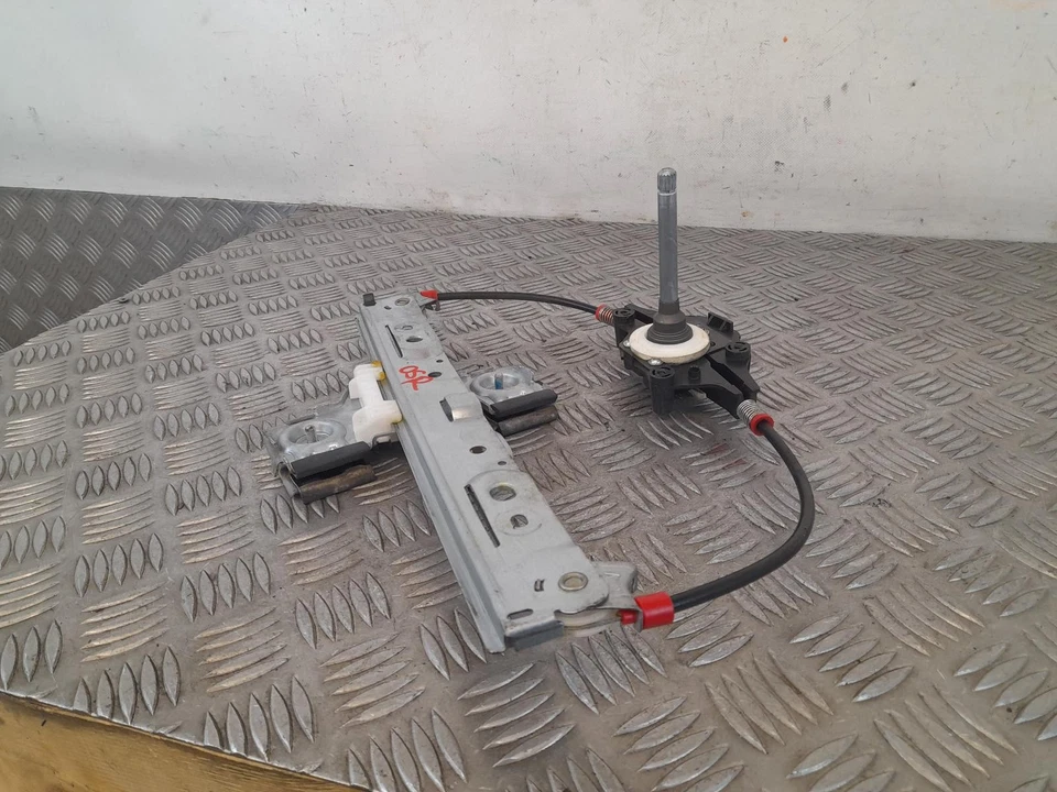 Regulador de ventana manual trasero derecho Ford Fiesta 2008-2014 O/S 8A61A27000 Foto 4 de 4