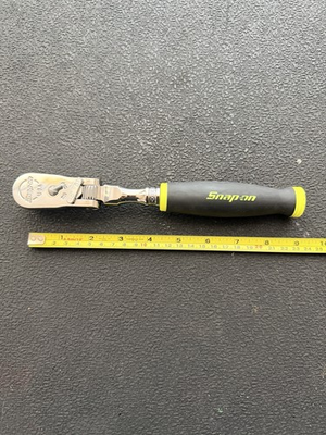 #ad Snap On Tools 3 8quot; drive ratchet locking flex head Hi viz NEW soft grip FHX80B $180.00
