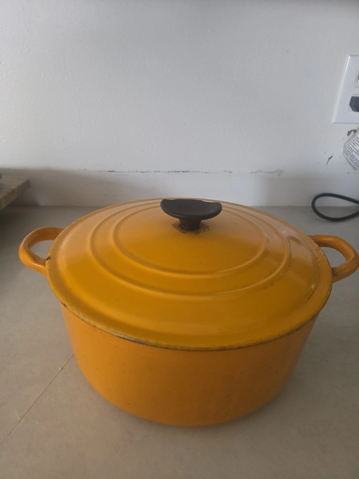 Vintage Le Creuset 4.5 Qt Yellow Tangerine Dutch Oven E ~ Enameled Cast Iron