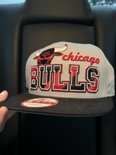 New Era 9Fifty Snapback Chicago Bulls Hat Cap Adjustable Grey, NBA Basketball