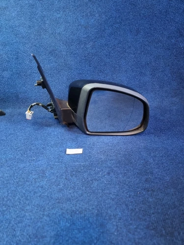  2005-11 FORD FOCUS DRIVER SIDE WING MIRROR E9024440 6 WIRES 