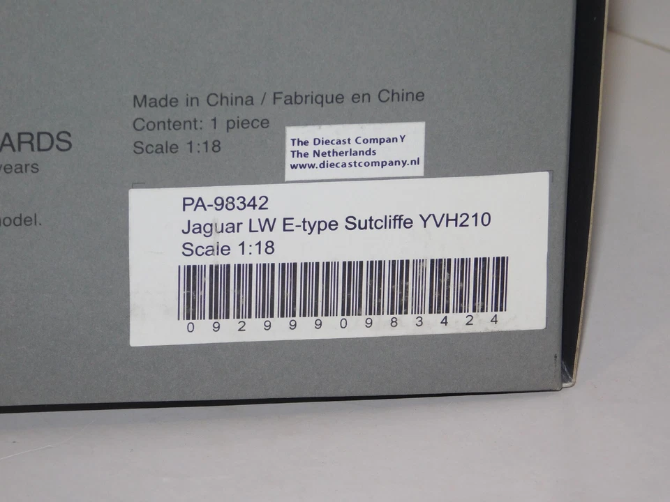 JAGUAR E-TYPE LIGHTWEIGHT YVH210 N 4 P. SUTCLIFFE PARAGON 98342 1:18 - Photo 4/4