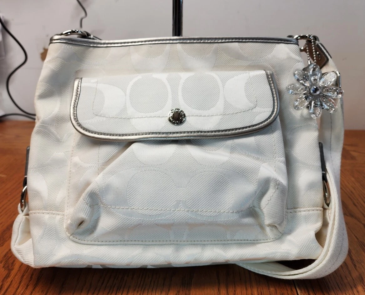 NWT Coach Kyra Daisy Crossbody Shoulder Bag White Silver F19713