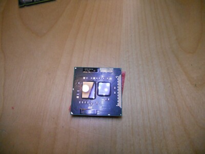 Intel Core i3-370M CPU 2,4GHz/3M