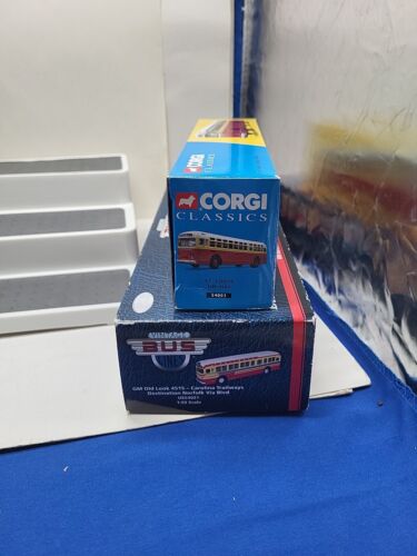 Corgi Classics GM Old Look 4515 Carolina Bus GM St. Louis 4505 Diecast Models L - Picture 4 of 13