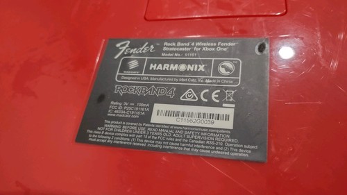 Xbox One Rock Band 4 Target esclusivo pacchetto rosso Fender batteria chitarra wireless - Foto 14 di 24