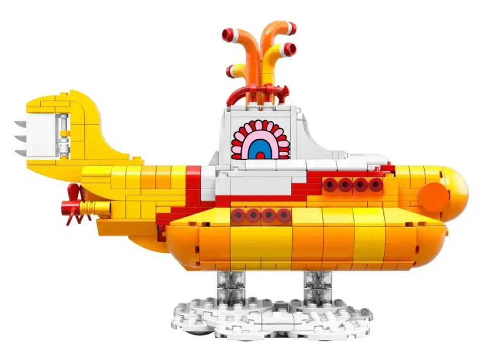 LEGO 21036 - Yellow Submarine The Beatles/ sealed Brand New - Image 3 of 3