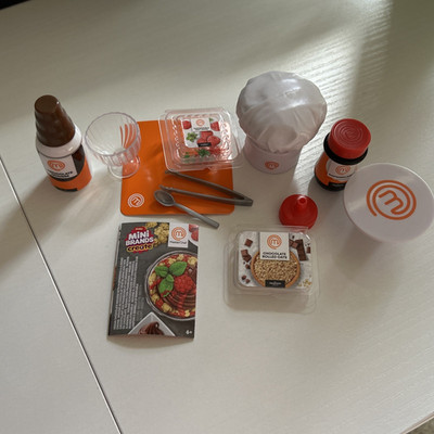 Zuru Mini Brands Create Master Chef Vegan Chocolate Mousse-Mint Unused -No Ball 