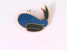 Disney Store Disneyana Pin Donald Duck Hat Blue Black Gold Enamel