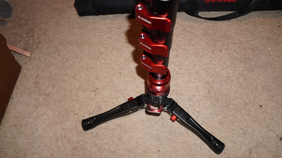 iFootage Cobra 2 C180F-P Carbon Fiber Monopod and bag - Image 3 of 4