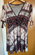 Boohoo Women's Dress Size 14 UK Short Sleeve V-Neck Made in UK