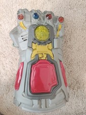 Hasbro Marvel Avengers: Endgame Electronic Infinity Gauntlet
