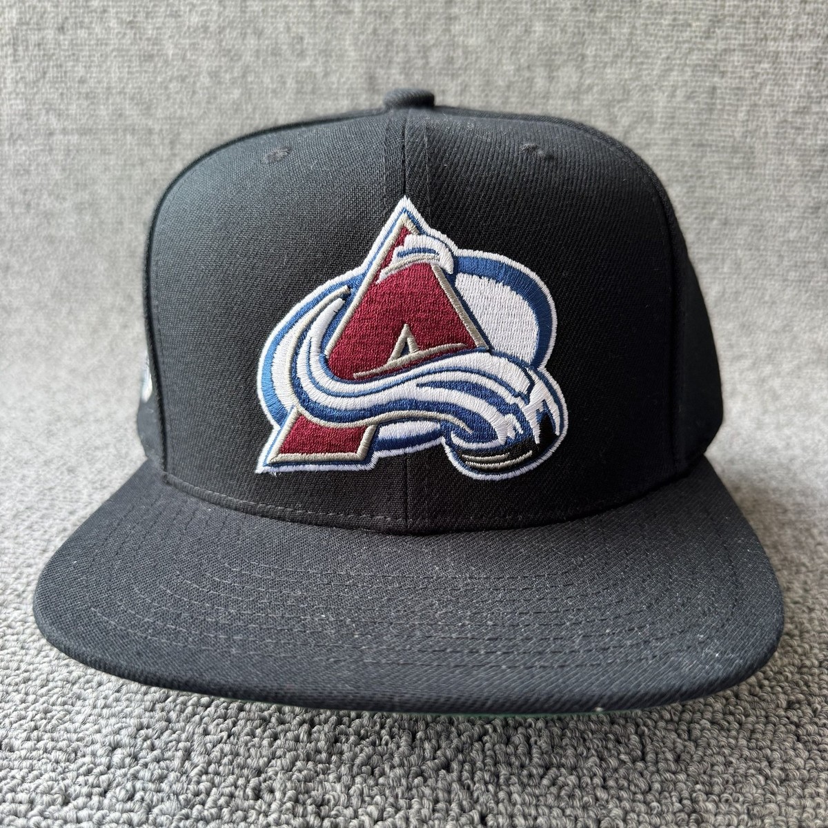 Mitchell & Ness Colorado Avalanche Snapback Hat Black NHL Flat Brim