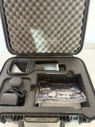 FLIR E5 Thermal Imaging Camera gently used  - Picture 1 of 11