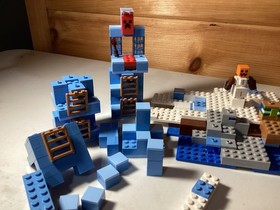 Lego Minecraft The Ice Spikes 21131