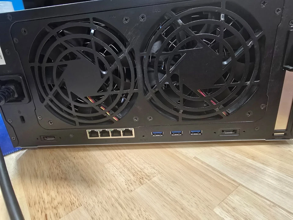 Synology DS1817+ NAS | 16GB RAM | 3×10TB SSD + 2×1TB M.2 Cache | Tested - Image 4 of 4