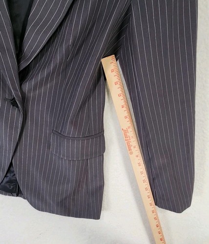 Banana Republic Sculptured Suit Blazer Dark Gray Stripe Button Women's Size 6 - Picture 6 of 9