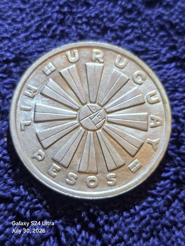 1969 URUGUAY 1000 MIL PESOS FAO 'RADIANT SUN' 0.900 SILVER COIN