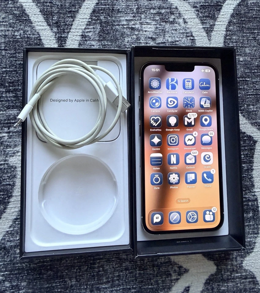 Apple iPhone 13 Pro · 1TB, photo 2 of 5